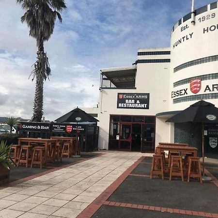 Essex Arms Motel Huntly Eksteriør bilde